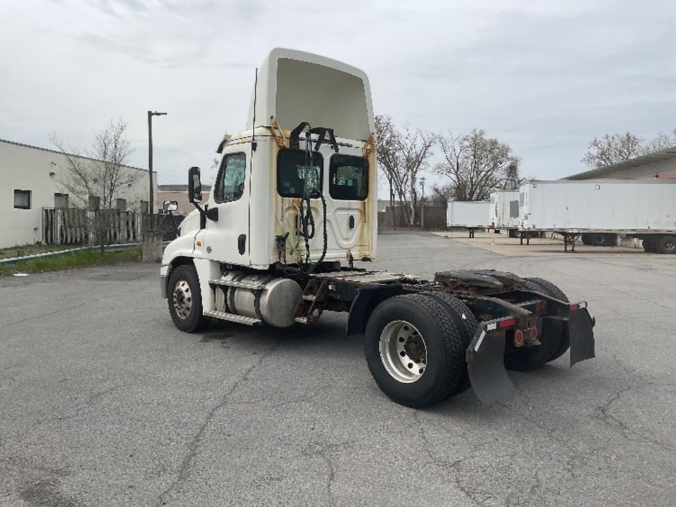 Day Cab Tractor-Heavy Duty Tractors-Freightliner-2018-Cascadia 12542ST-Guilderland Center-NY-400,431\n\t\tmiles-$ 35,500 - Image 5