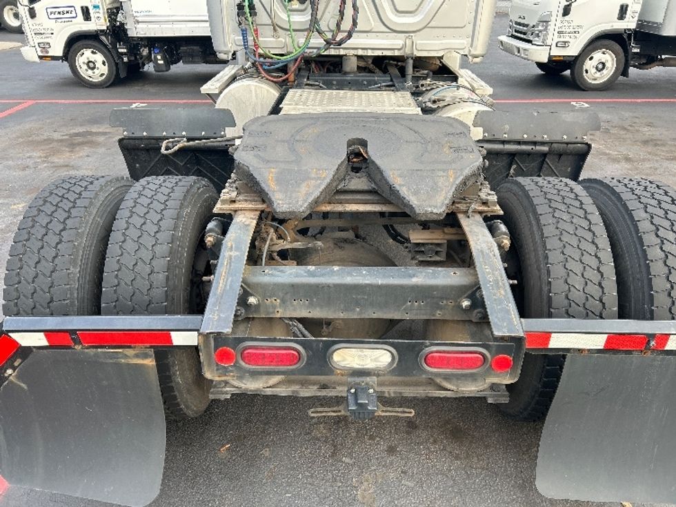 Day Cab Tractor-Heavy Duty Tractors-Freightliner-2018-Cascadia 12542ST-Lancaster-PA-238,478\n\t\tmiles-$ 37,500 - Image 6