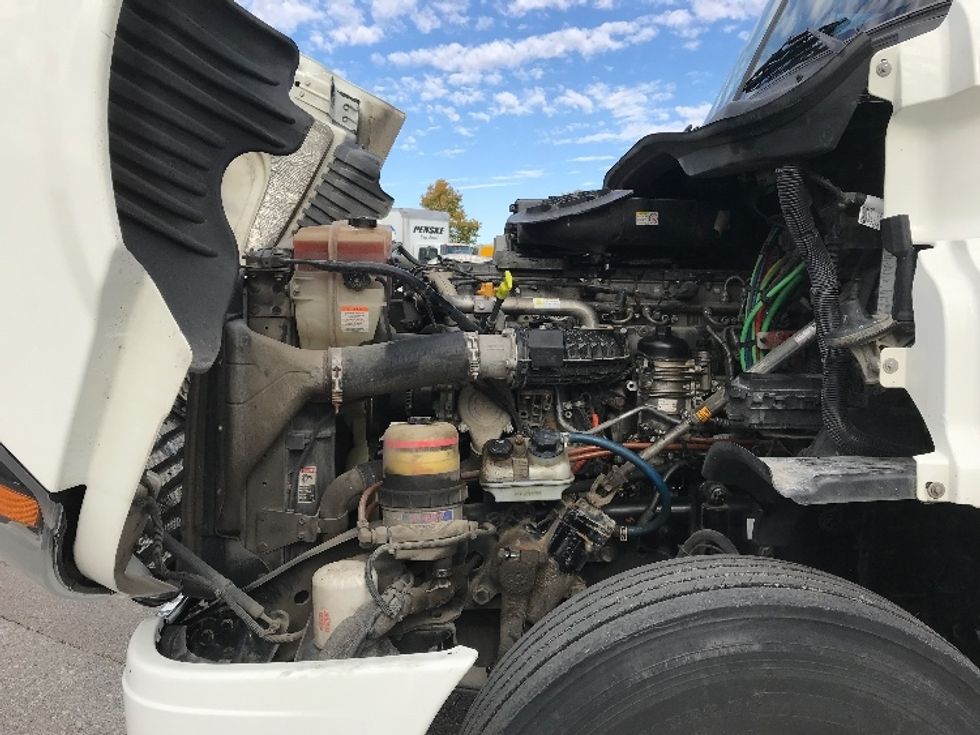 Day Cab Tractor-Heavy Duty Tractors-Freightliner-2018-Cascadia 12542ST-Lincoln-NE-443,549\n\t\tmiles-$ 29,000 - Image 15