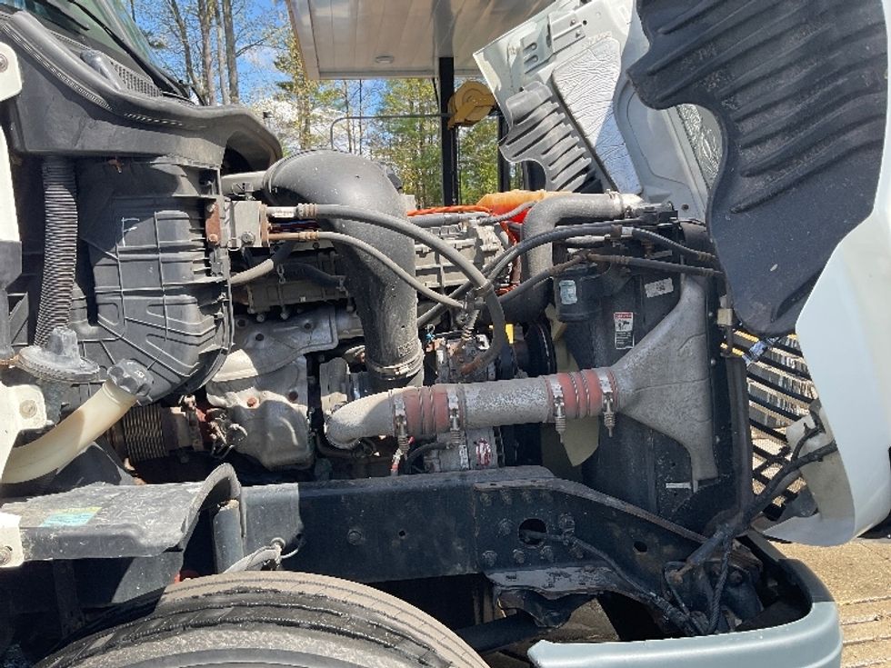 Day Cab Tractor-Heavy Duty Tractors-Freightliner-2018-Cascadia 12542ST-Londonderry-NH-324,421\n\t\tmiles-$ 30,500 - Image 15