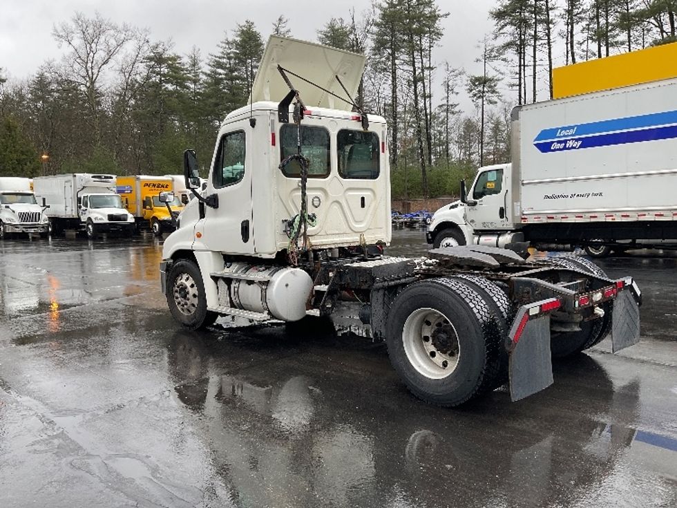 Day Cab Tractor-Heavy Duty Tractors-Freightliner-2018-Cascadia 12542ST-Londonderry-NH-345,869\n\t\tmiles-$ 29,500 - Image 5