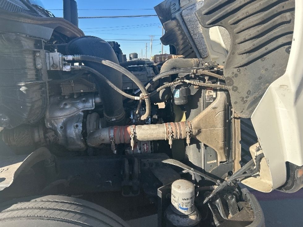 Day Cab Tractor-Heavy Duty Tractors-Freightliner-2018-Cascadia 12542ST-Lubbock-TX-462,927\n\t\tmiles-$ 25,500 - Image 15