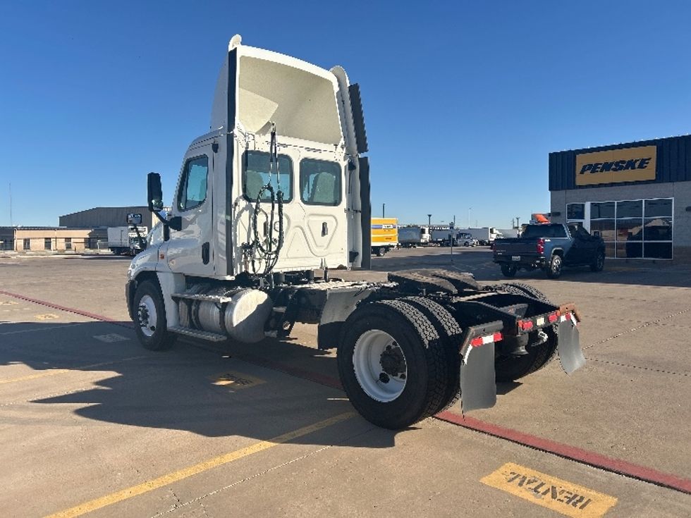 Day Cab Tractor-Heavy Duty Tractors-Freightliner-2018-Cascadia 12542ST-Lubbock-TX-462,927\n\t\tmiles-$ 25,500 - Image 5