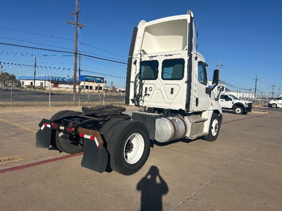 Day Cab Tractor-Heavy Duty Tractors-Freightliner-2018-Cascadia 12542ST-Lubbock-TX-462,927\n\t\tmiles-$ 25,500 - Image 7