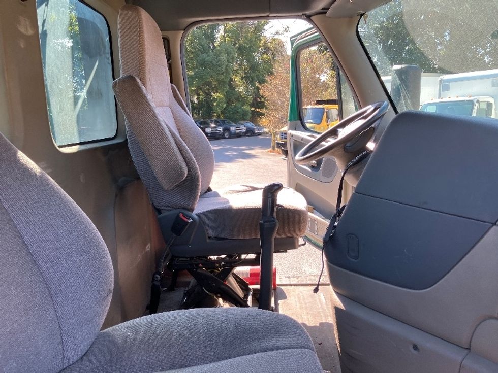 Day Cab Tractor-Heavy Duty Tractors-Freightliner-2018-Cascadia 12542ST-Pensacola-FL-565,970\n\t\tmiles-$ 21,750 - Image 14