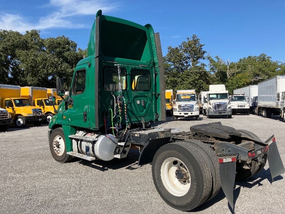 Day Cab Tractor-Heavy Duty Tractors-Freightliner-2018-Cascadia 12542ST-Pensacola-FL-565,970\n\t\tmiles-$ 21,750 - Image 5