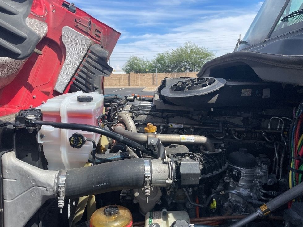 Day Cab Tractor-Heavy Duty Tractors-Freightliner-2018-Cascadia 12542ST-Phoenix-AZ-369,057\n\t\tmiles-$ 32,500 - Image 15