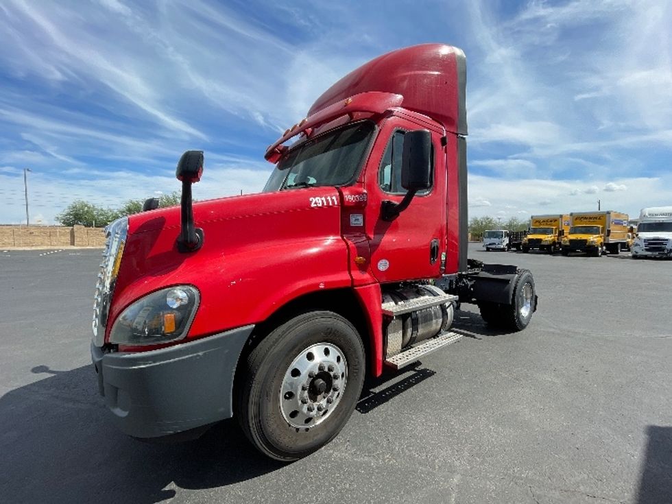 Day Cab Tractor-Heavy Duty Tractors-Freightliner-2018-Cascadia 12542ST-Phoenix-AZ-369,057\n\t\tmiles-$ 32,500 - Image 3