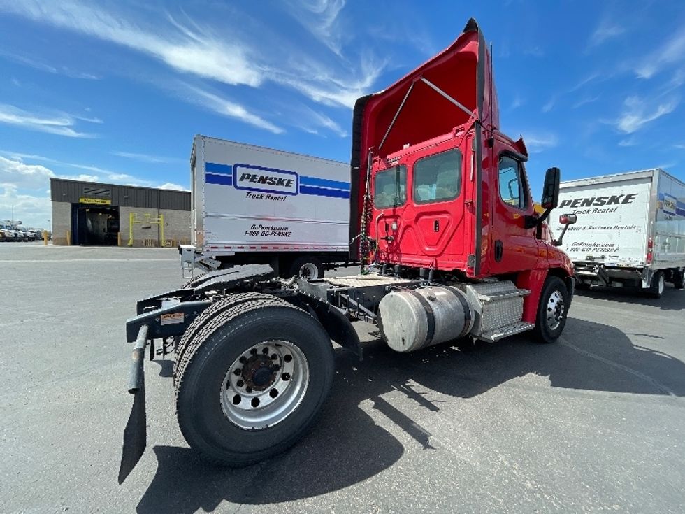 Day Cab Tractor-Heavy Duty Tractors-Freightliner-2018-Cascadia 12542ST-Phoenix-AZ-369,057\n\t\tmiles-$ 32,500 - Image 7