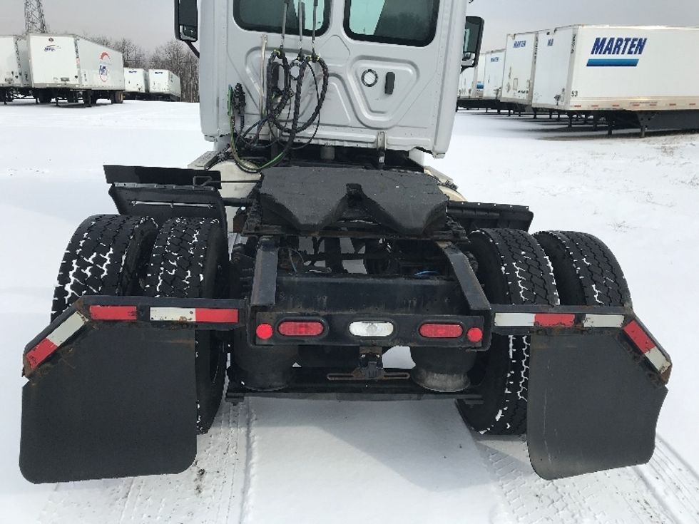 Day Cab Tractor-Heavy Duty Tractors-Freightliner-2018-Cascadia 12542ST-Pottsville-PA-305,538\n\t\tmiles-$ 34,750 - Image 6