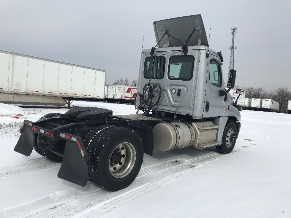 Day Cab Tractor-Heavy Duty Tractors-Freightliner-2018-Cascadia 12542ST-Pottsville-PA-305,538\n\t\tmiles-$ 34,750 - Image 7
