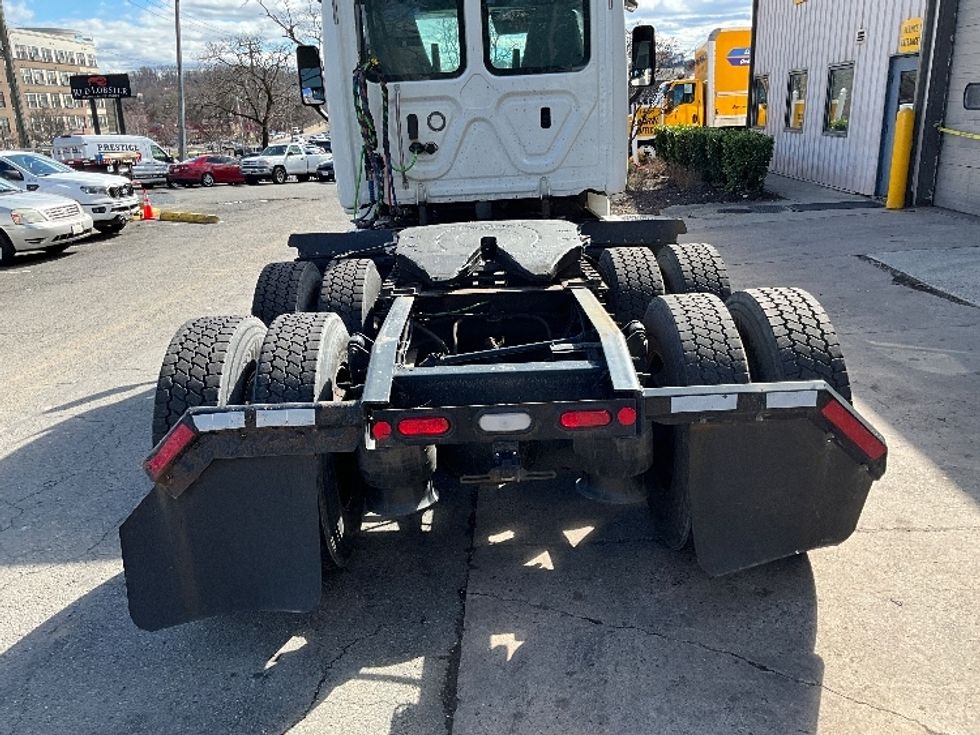 Day Cab Tractor-Heavy Duty Tractors-Freightliner-2018-Cascadia 12564ST-Alexandria-VA-183,809\n\t\tmiles-$ 48,000 - Image 6
