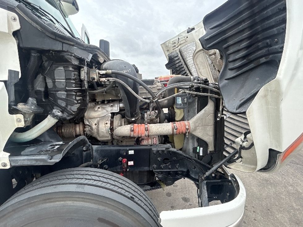 Day Cab Tractor-Heavy Duty Tractors-Freightliner-2018-Cascadia 12564ST-Arlington-TX-234,814\n\t\tmiles-$ 45,000 - Image 15