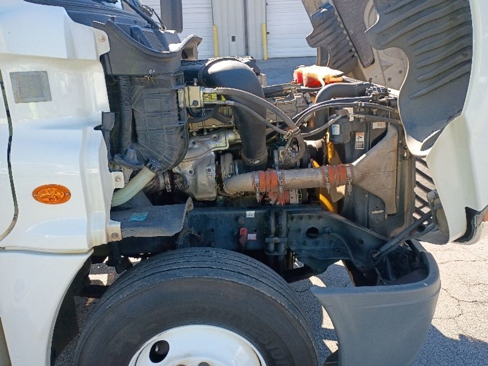 Day Cab Tractor-Heavy Duty Tractors-Freightliner-2018-Cascadia 12564ST-Atlanta (Forest Park)-GA-451,508\n\t\tmiles-$ 34,750 - Image 15