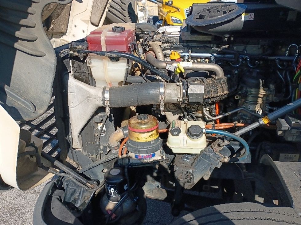 Day Cab Tractor-Heavy Duty Tractors-Freightliner-2018-Cascadia 12564ST-Atlanta (Forest Park)-GA-451,508\n\t\tmiles-$ 34,750 - Image 16