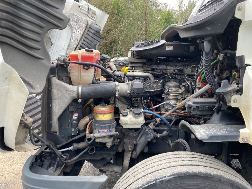 Day Cab Tractor-Heavy Duty Tractors-Freightliner-2018-Cascadia 12564ST-Atlanta-GA-333,062\n\t\tmiles-$ 44,000 - Image 16