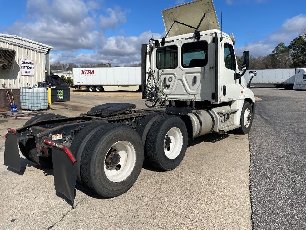 Day Cab Tractor-Heavy Duty Tractors-Freightliner-2018-Cascadia 12564ST-Auburn-AL-389,340\n\t\tmiles-$ 41,250 - Image 7