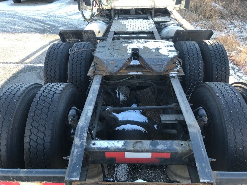 Day Cab Tractor-Heavy Duty Tractors-Freightliner-2018-Cascadia 12564ST-Auburn-MA-151,743\n\t\tmiles-$ 46,750 - Image 6