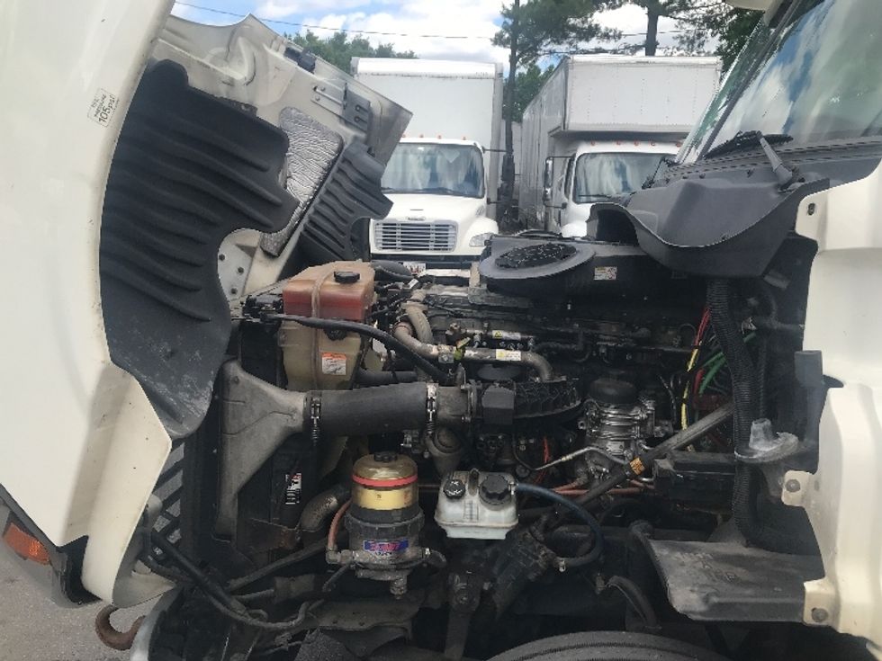 Day Cab Tractor-Heavy Duty Tractors-Freightliner-2018-Cascadia 12564ST-Baltimore-MD-589,673\n\t\tmiles-$ 30,250 - Image 14