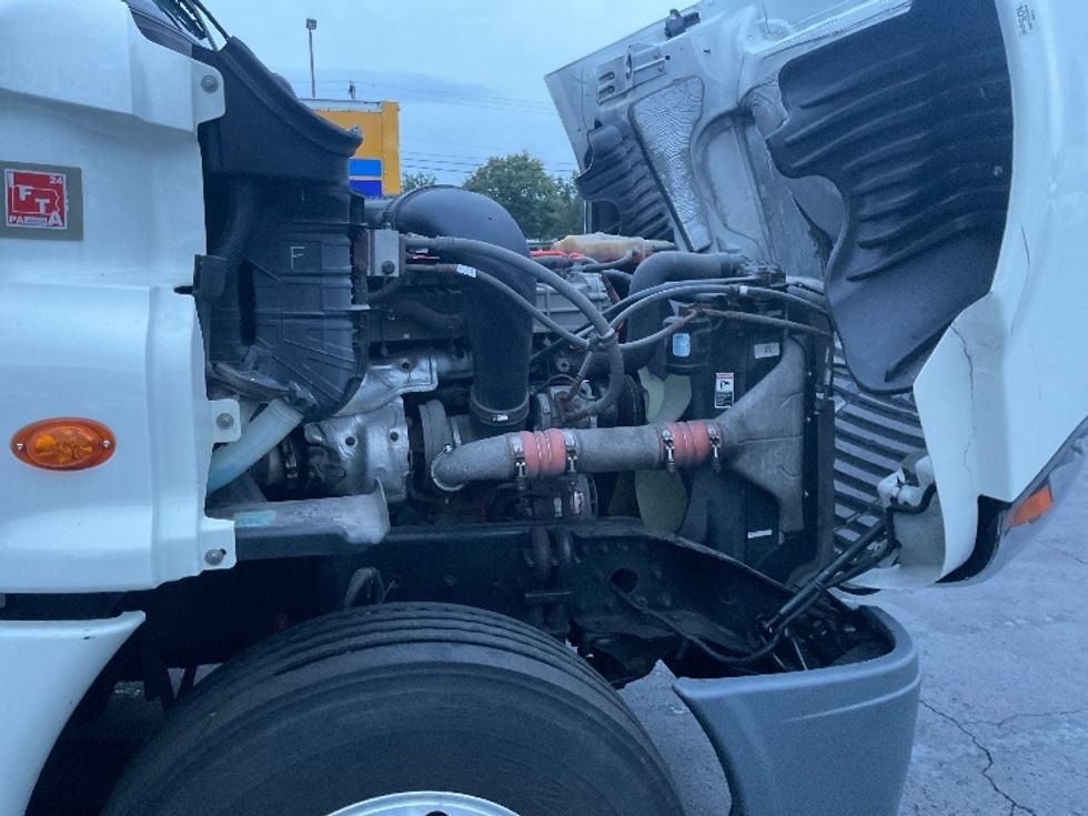 Day Cab Tractor-Heavy Duty Tractors-Freightliner-2018-Cascadia 12564ST-Bethlehem-PA-304,082\n\t\tmiles-$ 43,500 - Image 15