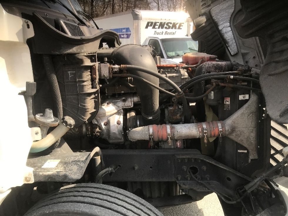 Day Cab Tractor-Heavy Duty Tractors-Freightliner-2018-Cascadia 12564ST-Braintree-MA-300,643\n\t\tmiles-$ 39,000 - Image 15