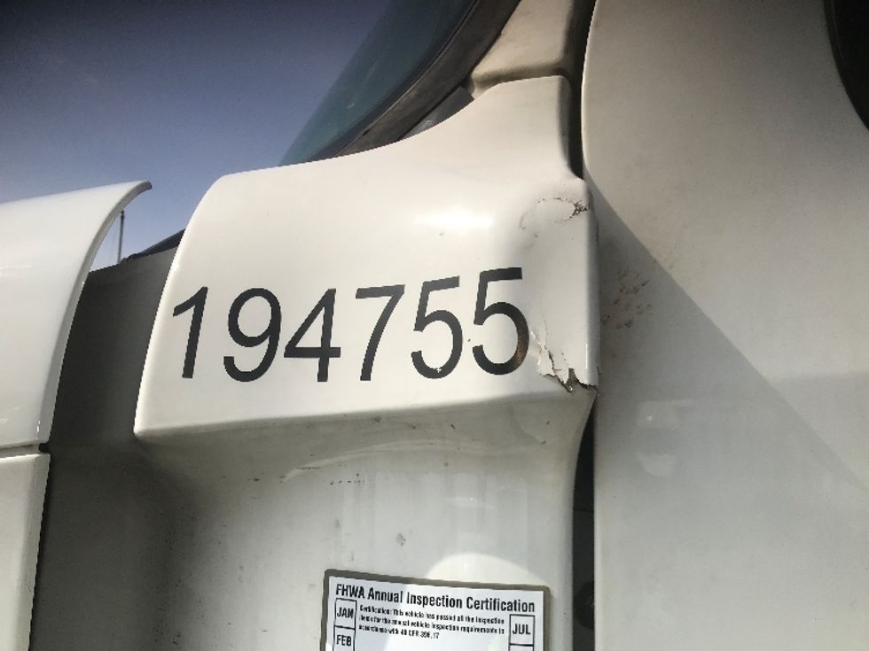 Day Cab Tractor-Heavy Duty Tractors-Freightliner-2018-Cascadia 12564ST-Braintree-MA-300,643\n\t\tmiles-$ 39,000 - Image 21