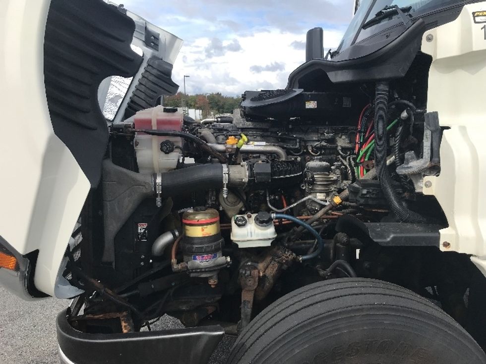 Day Cab Tractor-Heavy Duty Tractors-Freightliner-2018-Cascadia 12564ST-Braintree-MA-585,093\n\t\tmiles-$ 28,750 - Image 16