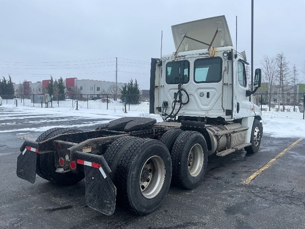 Day Cab Tractor-Heavy Duty Tractors-Freightliner-2018-Cascadia 12564ST-Chatham-ON-947,368\n\t\tkm-$ 32,500 - Image 7