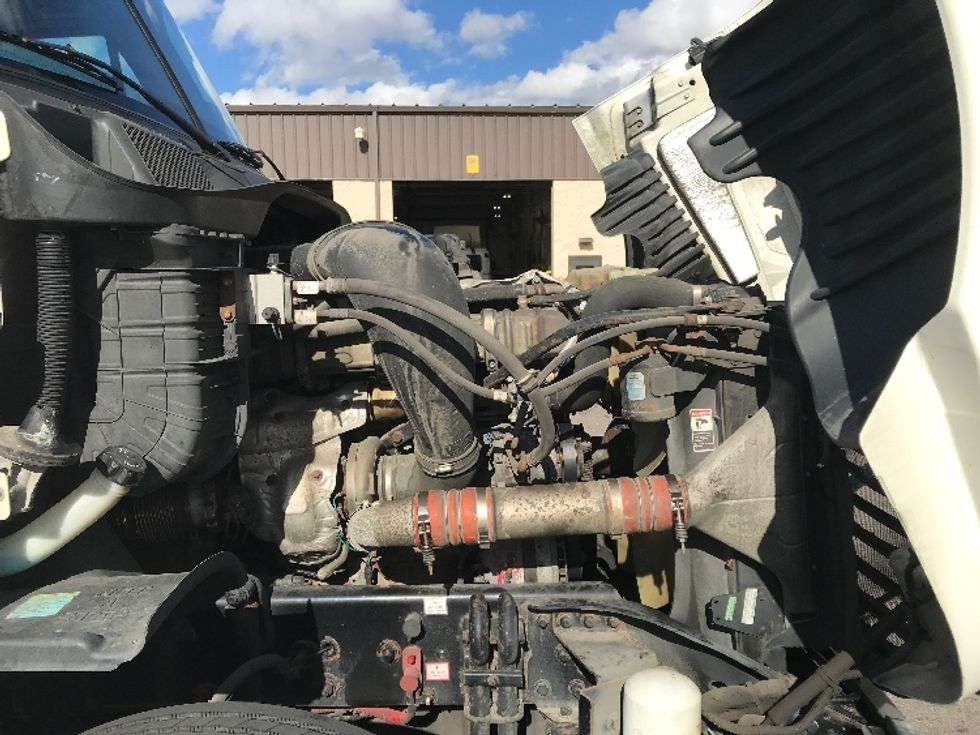 Day Cab Tractor-Heavy Duty Tractors-Freightliner-2018-Cascadia 12564ST-Cincinnati-OH-584,227\n\t\tmiles-$ 32,250 - Image 15