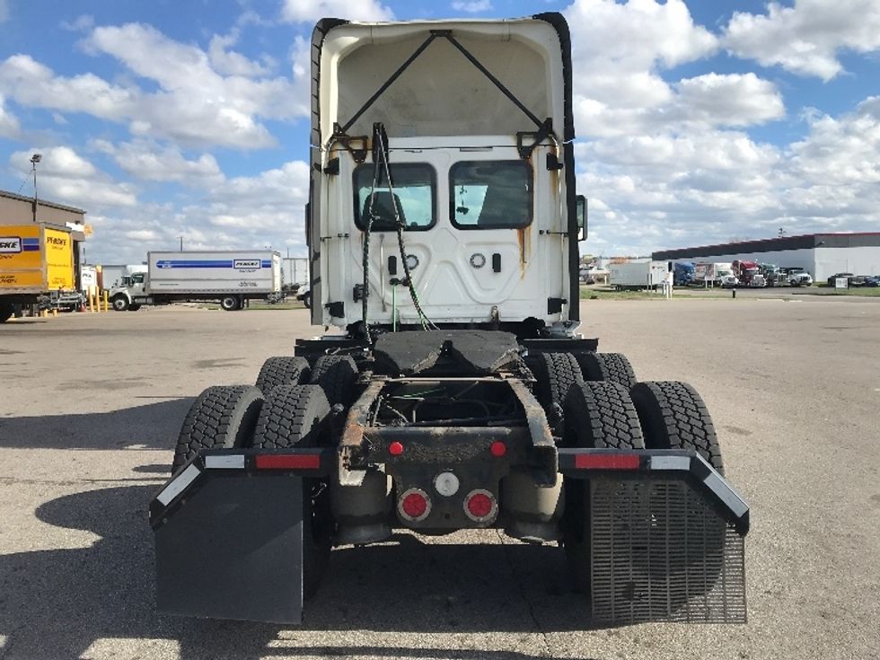 Day Cab Tractor-Heavy Duty Tractors-Freightliner-2018-Cascadia 12564ST-Cincinnati-OH-584,227\n\t\tmiles-$ 32,250 - Image 6
