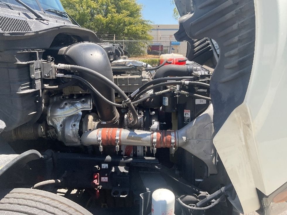 Day Cab Tractor-Heavy Duty Tractors-Freightliner-2018-Cascadia 12564ST-City Of Industry-CA-201,731\n\t\tmiles-$ 50,250 - Image 15