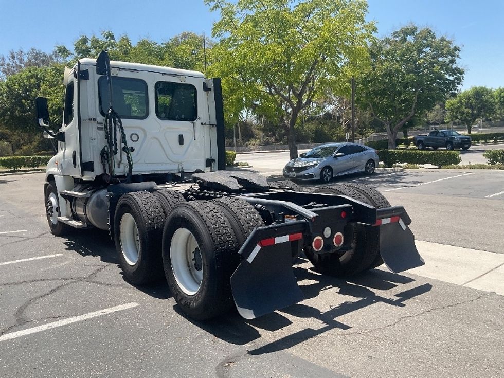 Day Cab Tractor-Heavy Duty Tractors-Freightliner-2018-Cascadia 12564ST-City Of Industry-CA-201,731\n\t\tmiles-$ 50,250 - Image 5