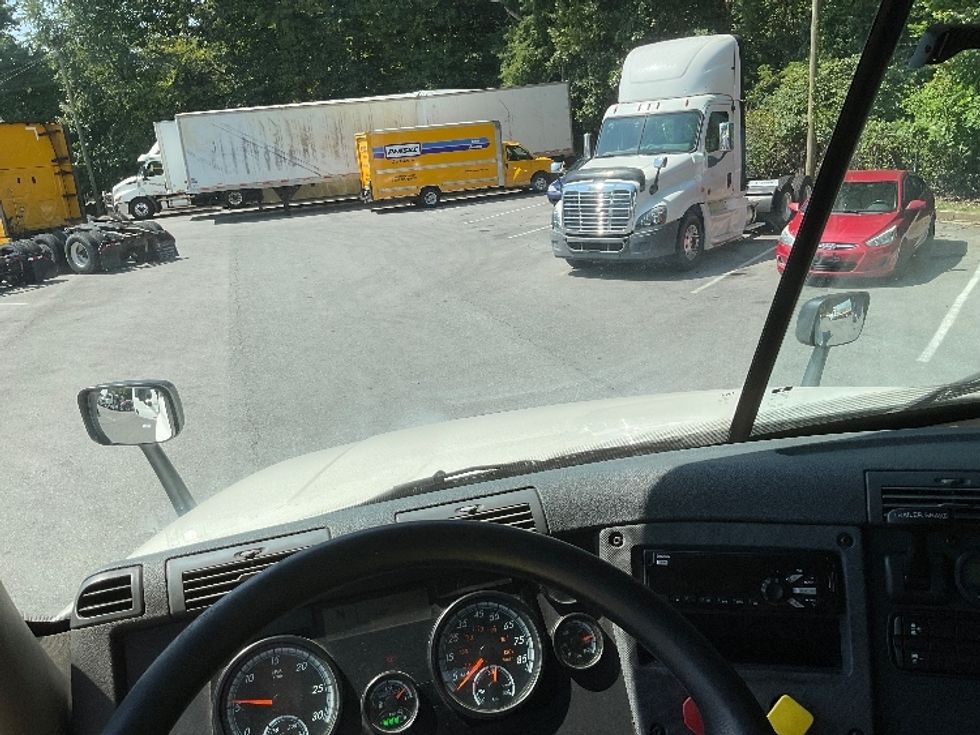 Day Cab Tractor-Heavy Duty Tractors-Freightliner-2018-Cascadia 12564ST-Cleveland-TN-535,892\n\t\tmiles-$ 36,000 - Image 11