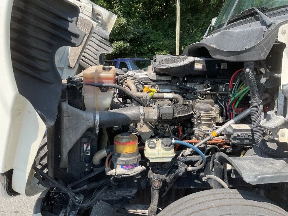 Day Cab Tractor-Heavy Duty Tractors-Freightliner-2018-Cascadia 12564ST-Cleveland-TN-535,892\n\t\tmiles-$ 36,000 - Image 16