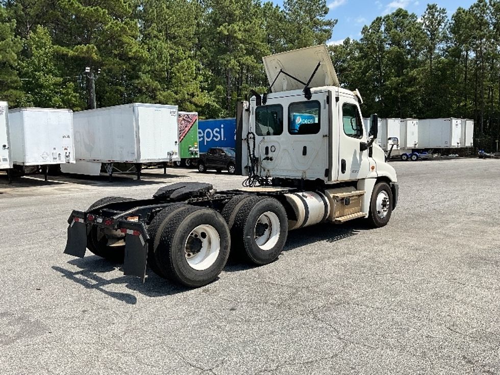Day Cab Tractor-Heavy Duty Tractors-Freightliner-2018-Cascadia 12564ST-Columbus-GA-460,278\n\t\tmiles-$ 41,750 - Image 7