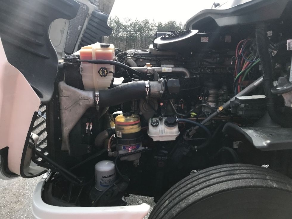 Day Cab Tractor-Heavy Duty Tractors-Freightliner-2018-Cascadia 12564ST-Concord-NC-578,469\n\t\tmiles-$ 32,000 - Image 15