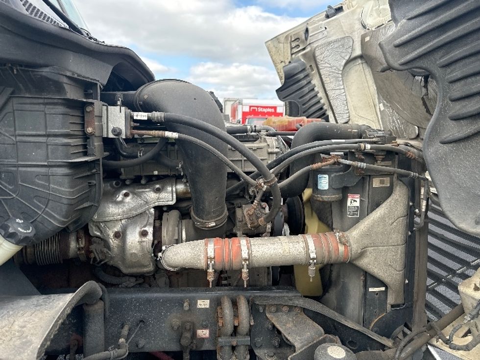 Day Cab Tractor-Heavy Duty Tractors-Freightliner-2018-Cascadia 12564ST-Cranbury-NJ-326,587\n\t\tmiles-$ 46,000 - Image 15