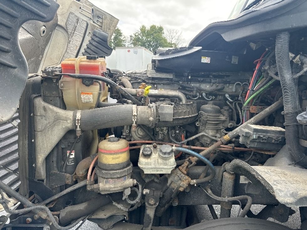 Day Cab Tractor-Heavy Duty Tractors-Freightliner-2018-Cascadia 12564ST-Cranbury-NJ-326,587\n\t\tmiles-$ 46,000 - Image 16