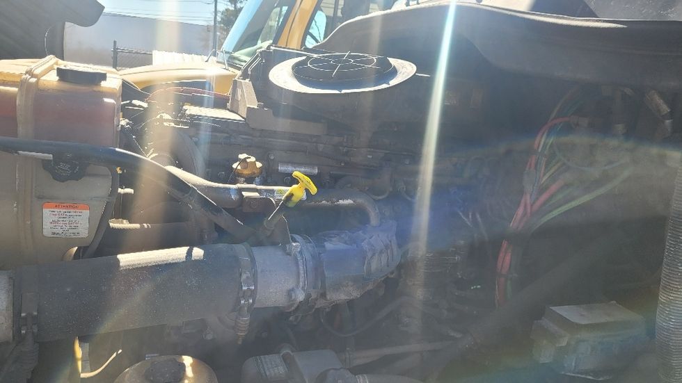 Day Cab Tractor-Heavy Duty Tractors-Freightliner-2018-Cascadia 12564ST-Dayton-NJ-255,405\n\t\tmiles-$ 46,000 - Image 16