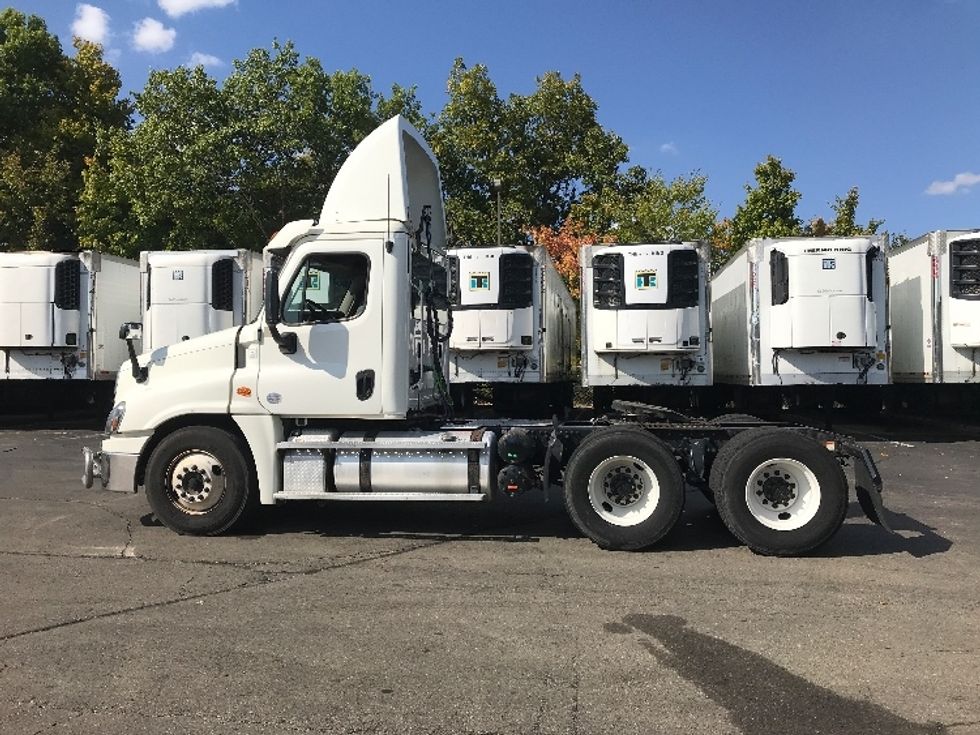 Day Cab Tractor-Heavy Duty Tractors-Freightliner-2018-Cascadia 12564ST-Dayton-OH-414,671\n\t\tmiles-$ 42,000 - Image 8