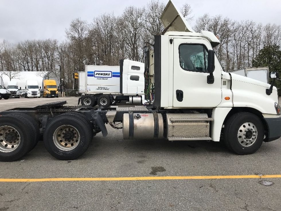 Day Cab Tractor-Heavy Duty Tractors-Freightliner-2018-Cascadia 12564ST-Delta-BC-272,161\n\t\tkm-$ 63,500 - Image 8