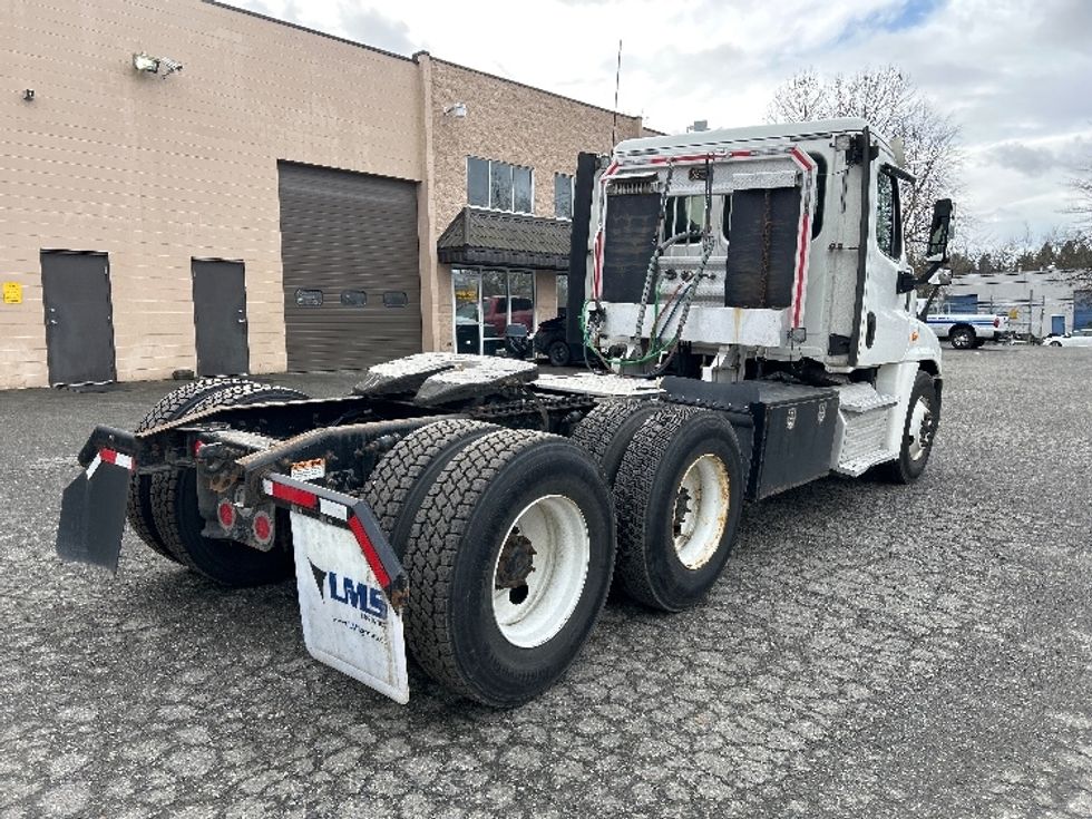 Day Cab Tractor-Heavy Duty Tractors-Freightliner-2018-Cascadia 12564ST-Delta-BC-315,804\n\t\tkm-$ 54,250 - Image 7