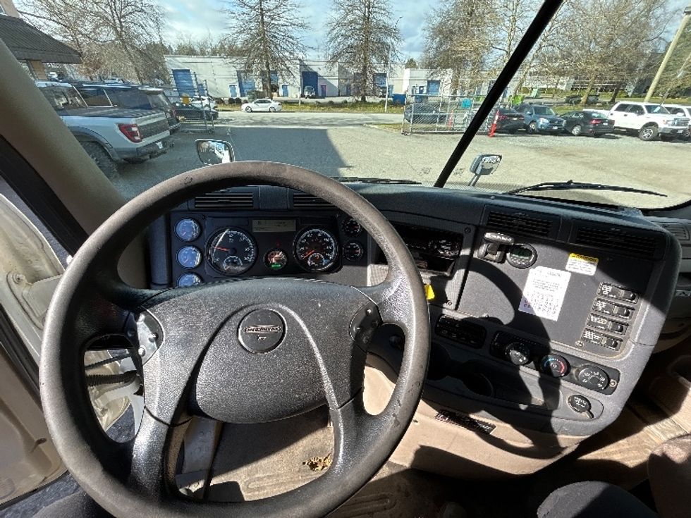 Day Cab Tractor-Heavy Duty Tractors-Freightliner-2018-Cascadia 12564ST-Delta-BC-338,072\n\t\tkm-$ 53,750 - Image 11
