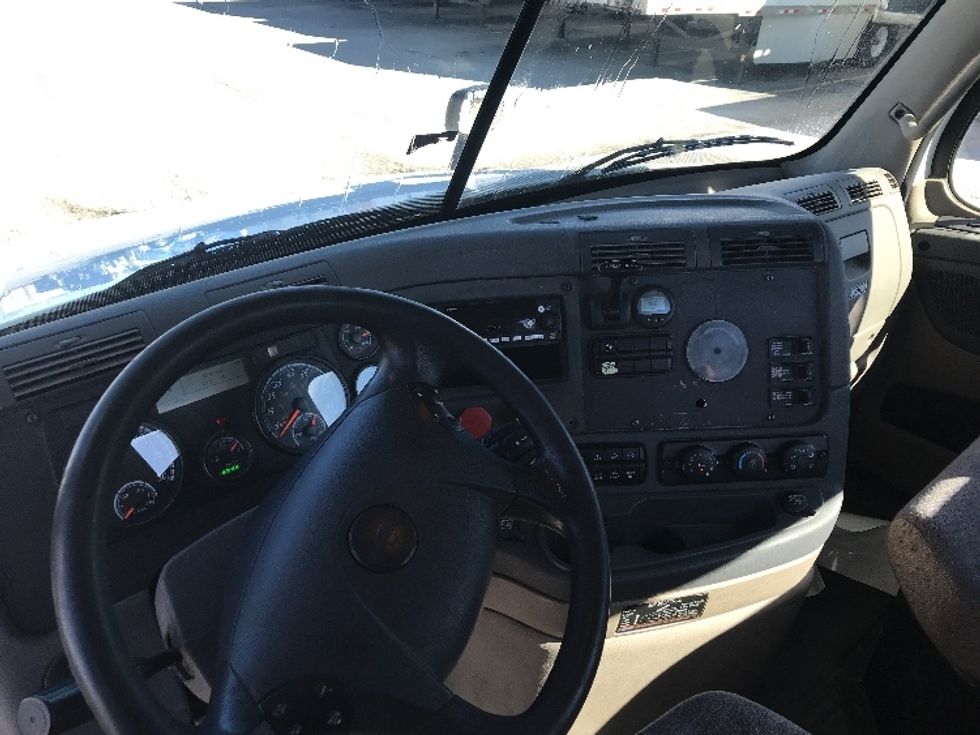 Day Cab Tractor-Heavy Duty Tractors-Freightliner-2018-Cascadia 12564ST-Des Moines-IA-459,065\n\t\tmiles-$ 38,500 - Image 10