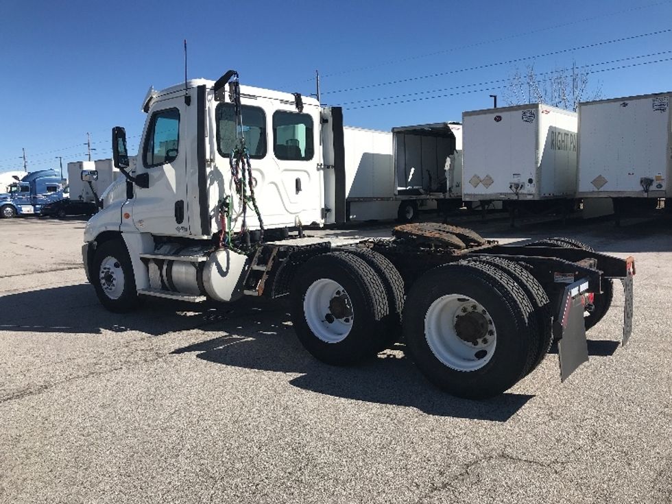 Day Cab Tractor-Heavy Duty Tractors-Freightliner-2018-Cascadia 12564ST-Des Moines-IA-459,065\n\t\tmiles-$ 38,500 - Image 5