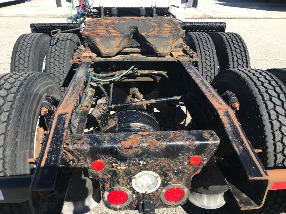 Day Cab Tractor-Heavy Duty Tractors-Freightliner-2018-Cascadia 12564ST-Des Moines-IA-459,065\n\t\tmiles-$ 38,500 - Image 6