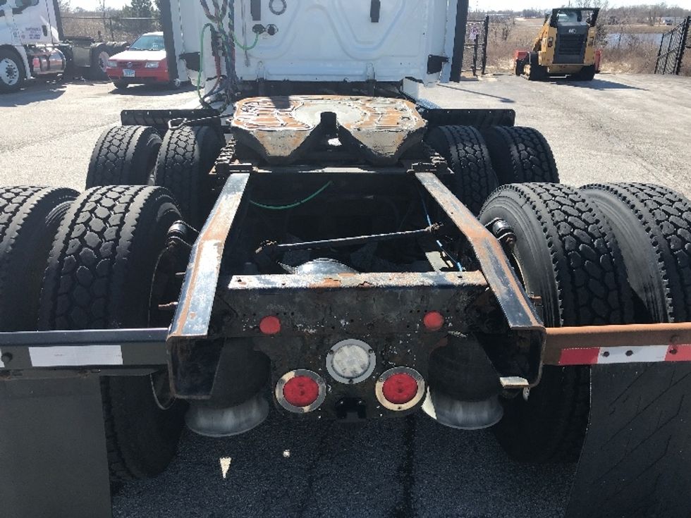 Day Cab Tractor-Heavy Duty Tractors-Freightliner-2018-Cascadia 12564ST-Des Moines-IA-558,746\n\t\tmiles-$ 34,500 - Image 6