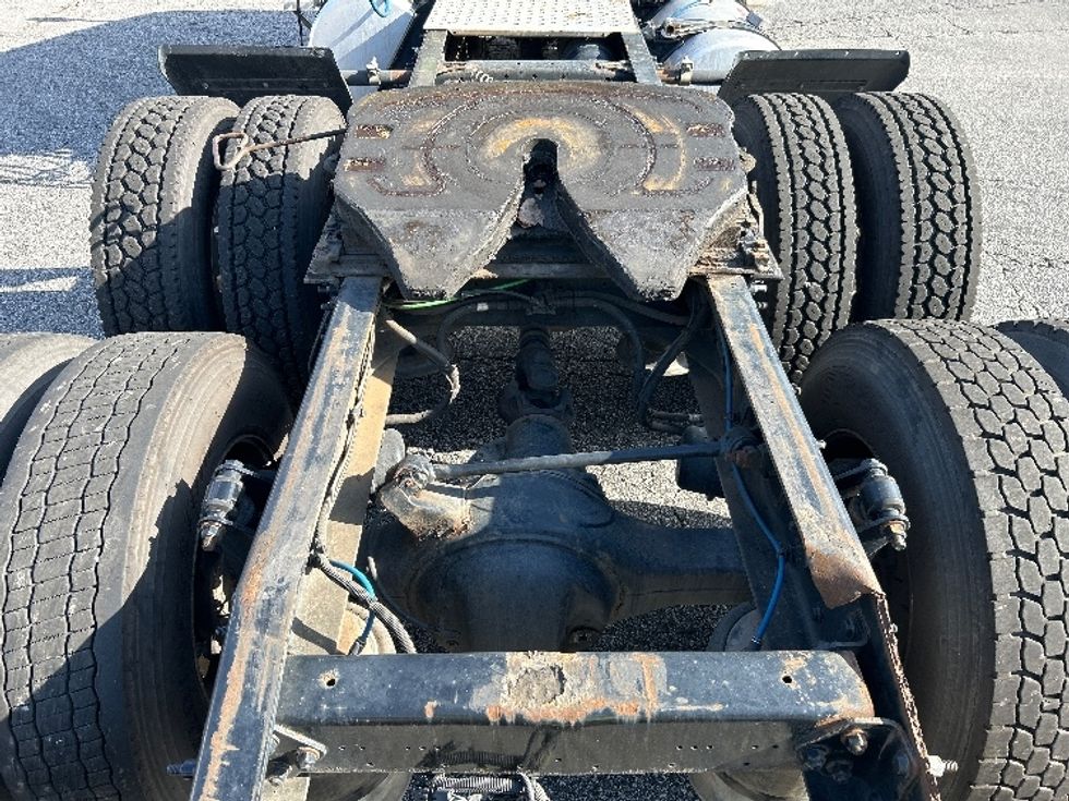 Day Cab Tractor-Heavy Duty Tractors-Freightliner-2018-Cascadia 12564ST-Duluth-GA-390,748\n\t\tmiles-$ 39,250 - Image 6