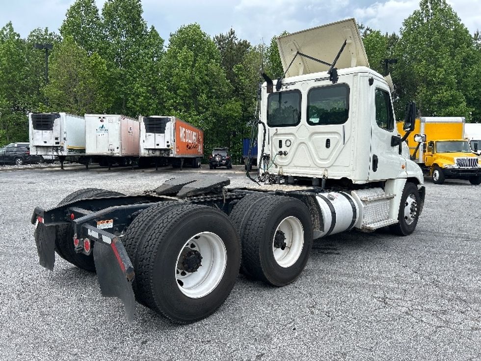 Day Cab Tractor-Heavy Duty Tractors-Freightliner-2018-Cascadia 12564ST-Duluth-GA-412,731\n\t\tmiles-$ 34,750 - Image 7