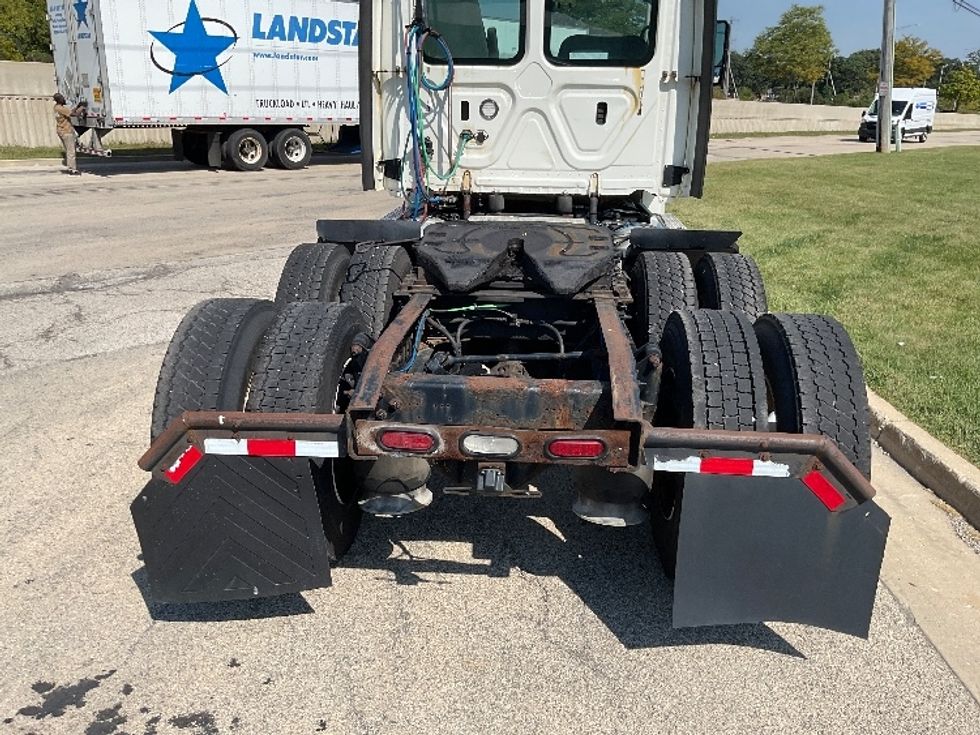 Day Cab Tractor-Heavy Duty Tractors-Freightliner-2018-Cascadia 12564ST-East Chicago-IN-393,801\n\t\tmiles-$ 36,000 - Image 6